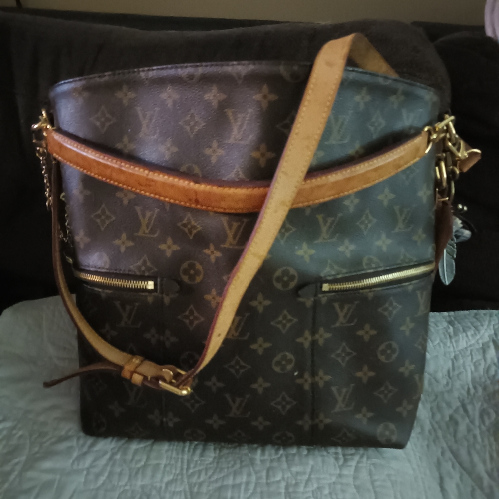 Louie Vuitton Melie